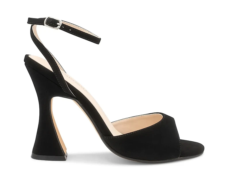 Quinn Sandal