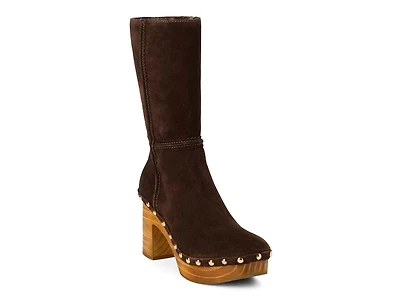 Village Platform Boot