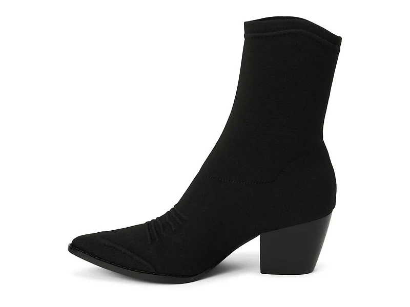 Lynne Bootie