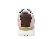 Metro Sneaker