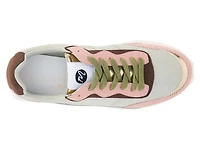Metro Sneaker