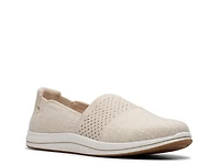 Breeze Vibe Slip-On Sneaker
