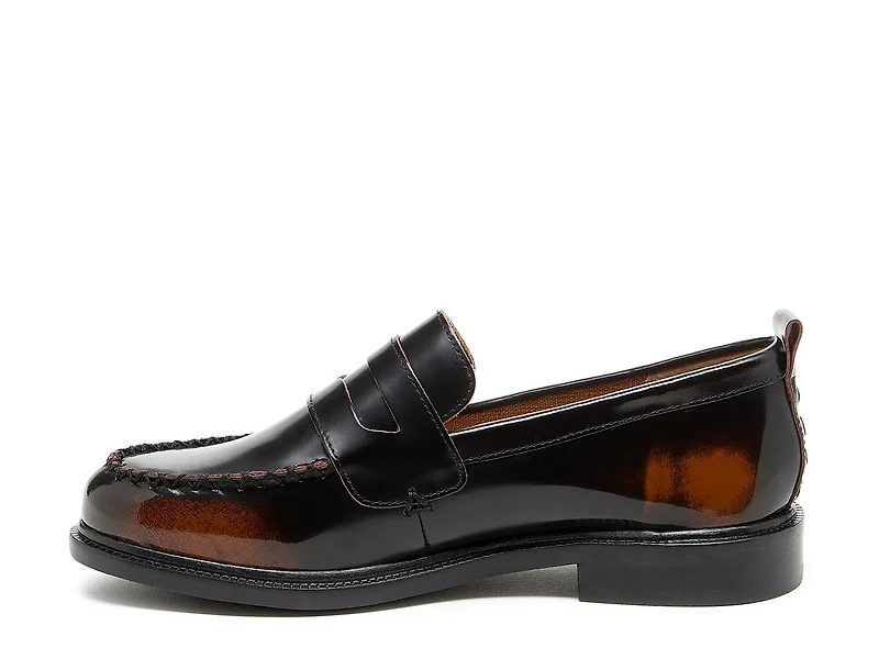 Lens Loafer