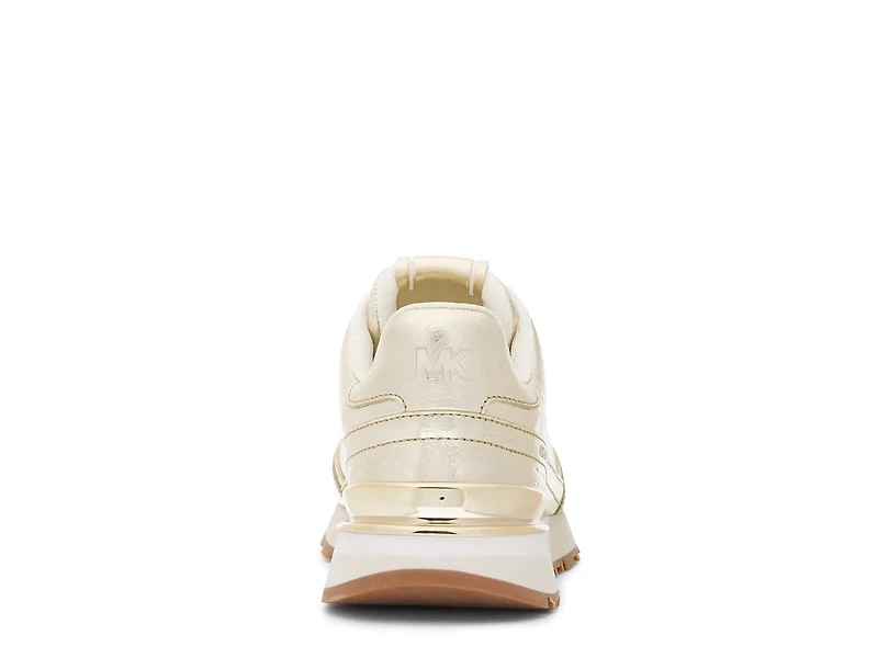Nova Sneaker