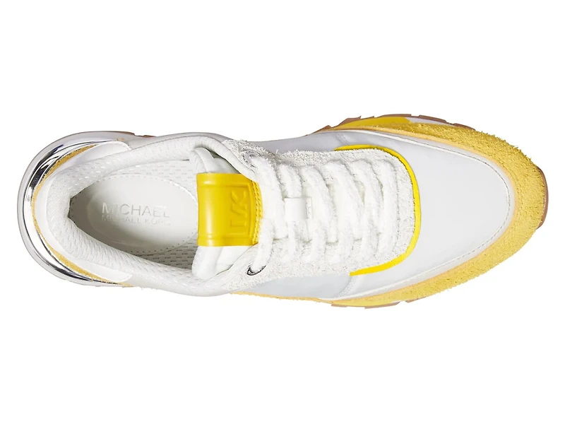 Nova Sneaker