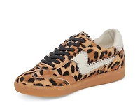 Notice Stitch Sneaker