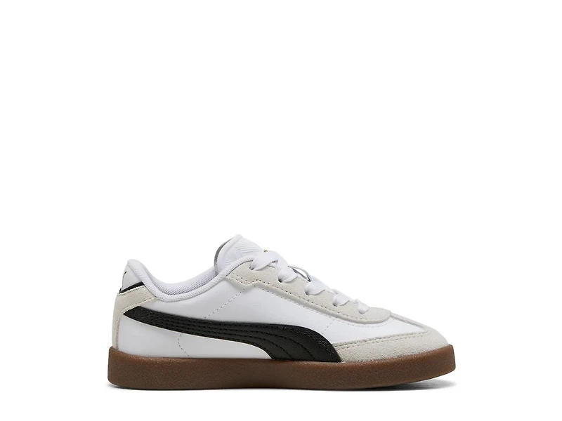 Club II Era Sneaker