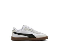 Club II Era Sneaker