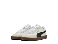 Club II Era Sneaker