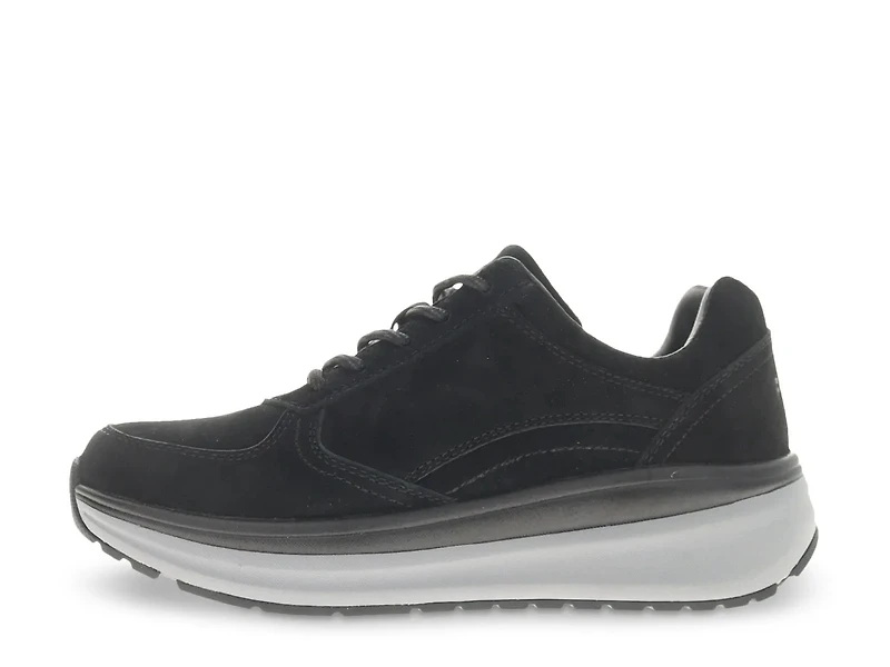 Ultima Sneaker