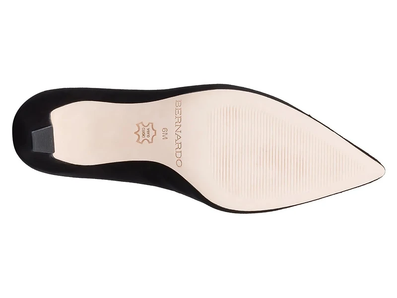 Giselle Pump