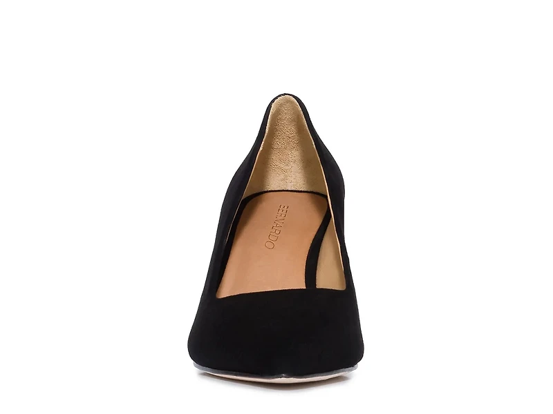 Giselle Pump
