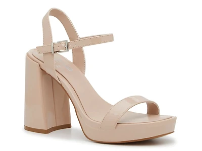Sabria Sandal
