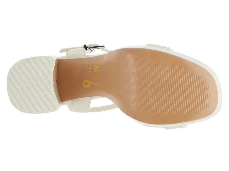 Sabria Sandal