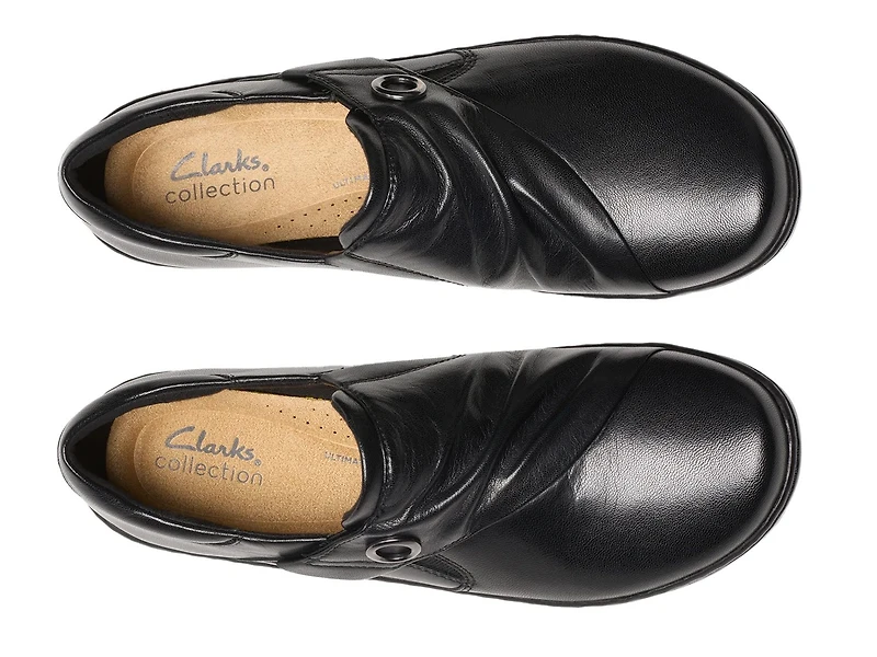 Cora Aubrie Slip-On