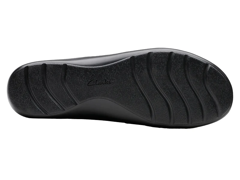 Cora Aubrie Slip-On