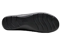 Cora Aubrie Slip-On