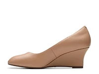 Olivette Pearl Wedge Pump
