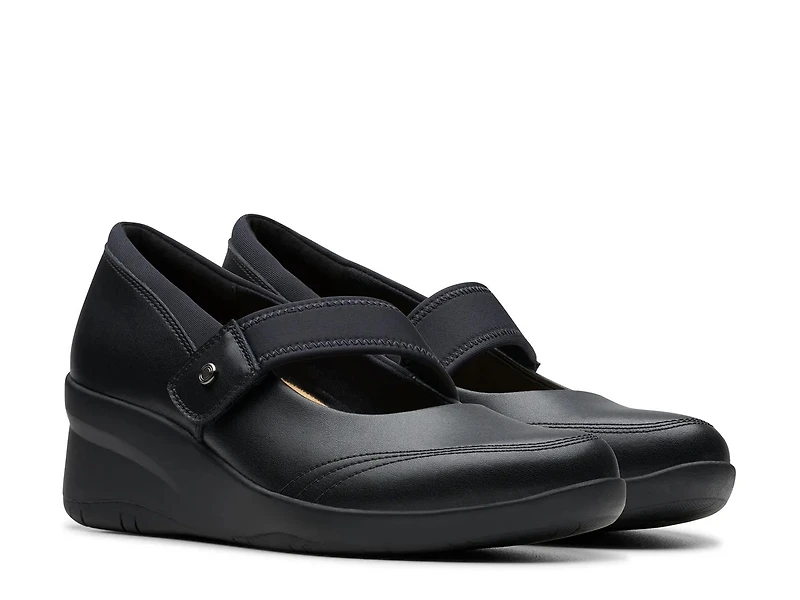 Suttyn May Mary Jane Wedge