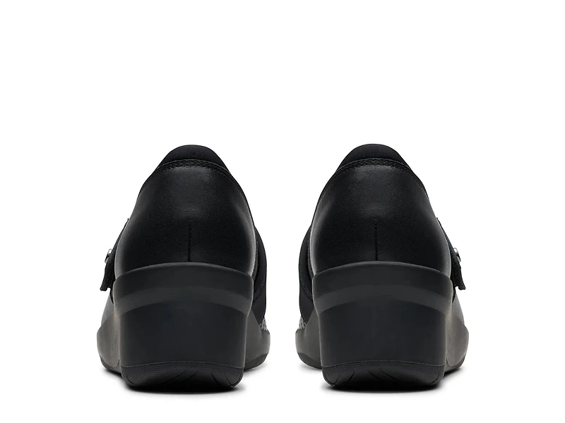 Suttyn May Mary Jane Wedge