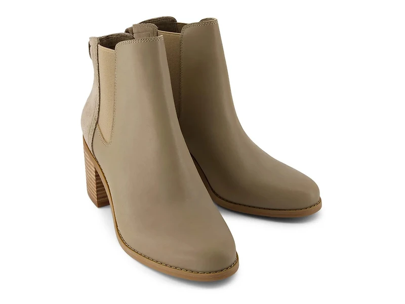 Evelyn Chelsea Boot