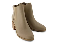 Evelyn Chelsea Boot