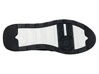 TRVL LITE Retro Sneaker