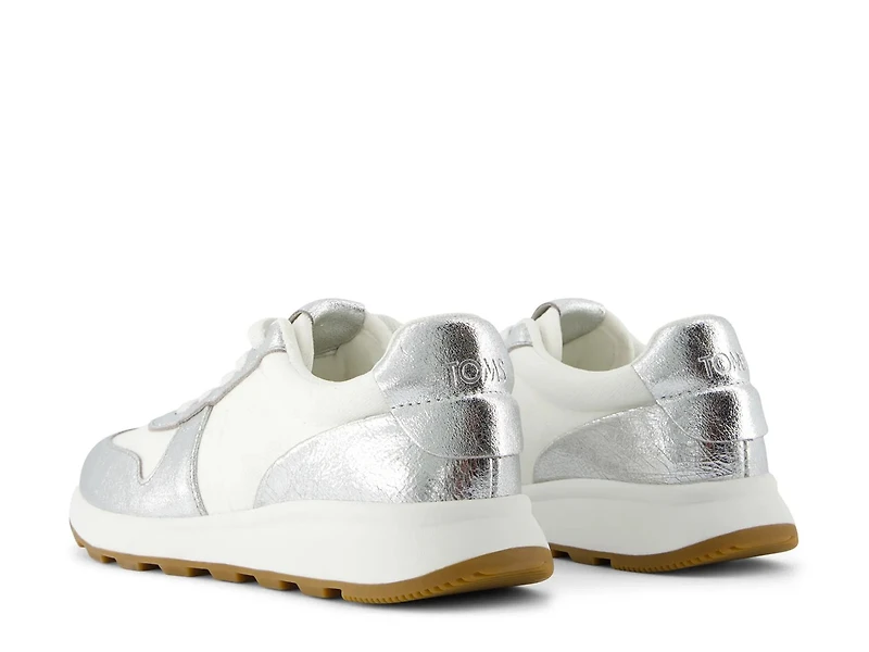 TRVL LITE Retro Sneaker