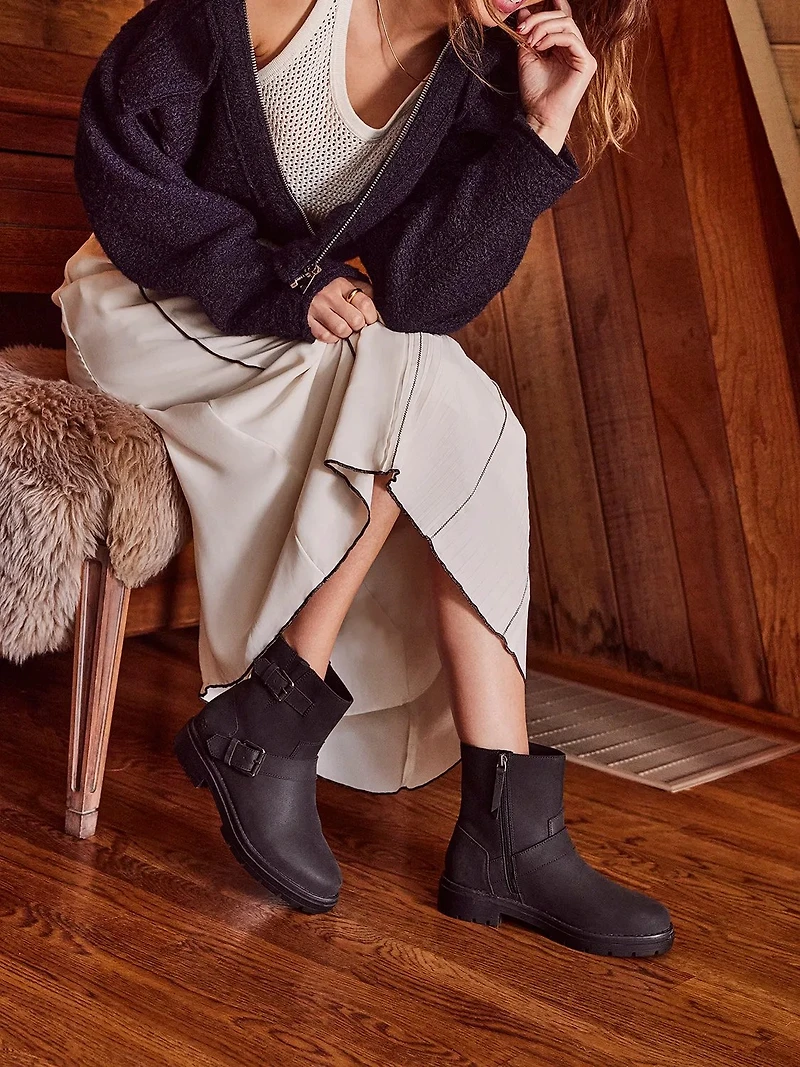 Ionie Bootie