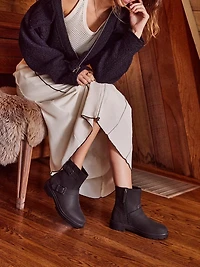 Ionie Bootie