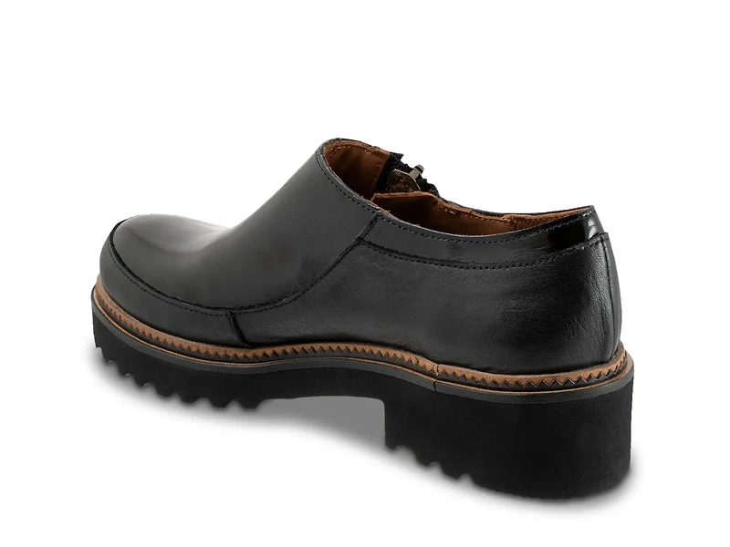 Amelia Slip-On
