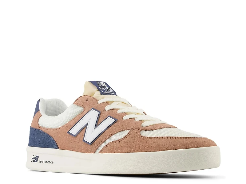 CT300 v3 Court Sneaker