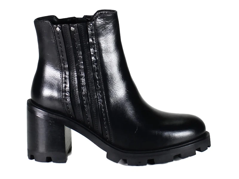 Spice Berry Bootie