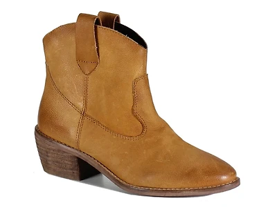 Outta Town Bootie