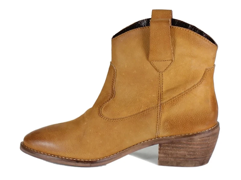 Outta Town Bootie