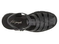 Delaney Sandal