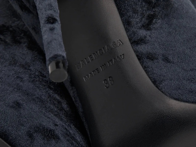 Knife Bootie