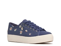 Triple Kick Sneaker