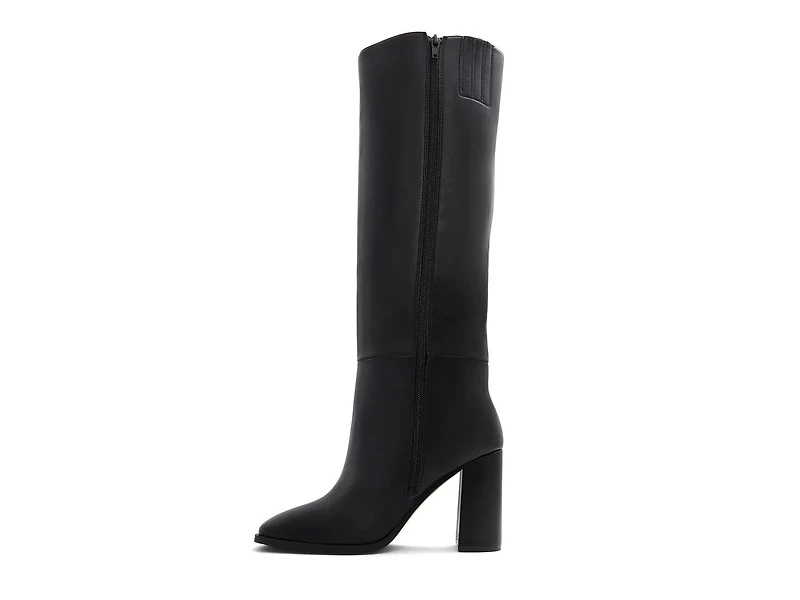 Nadiah Boot
