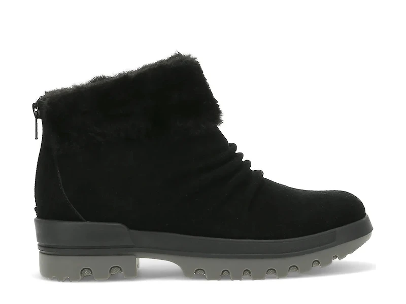 Nuri Bootie