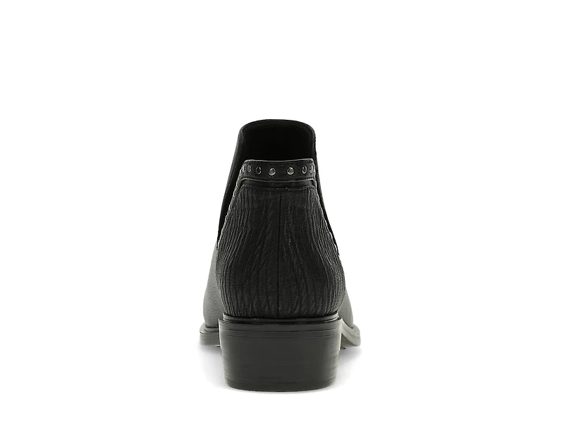 Avril Bootie