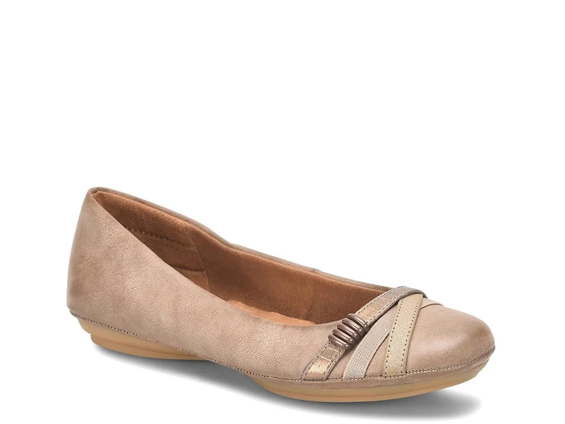 Shainna Flat