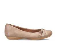 Shainna Flat