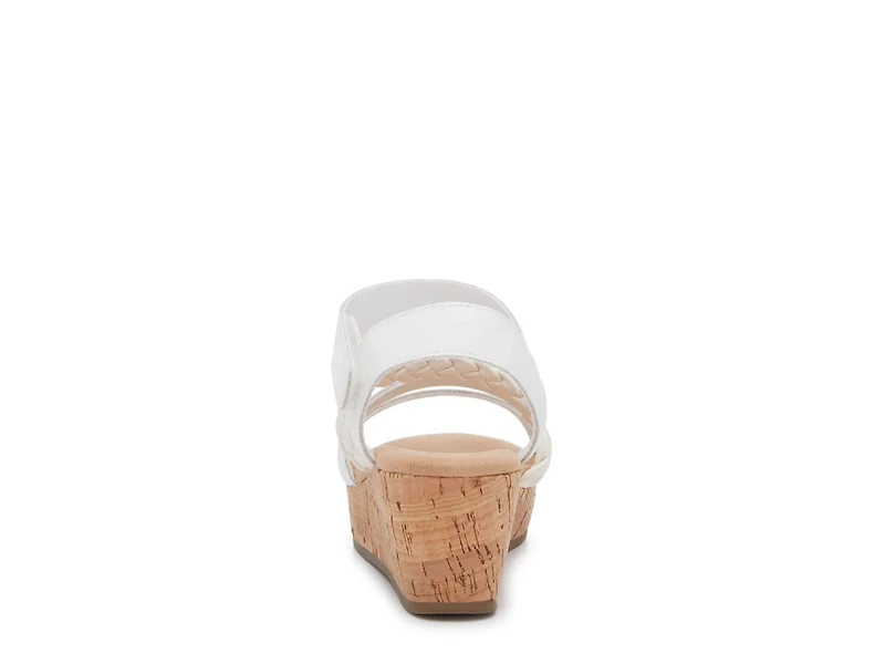 Lovely Wedge Sandal