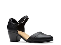 Emily Teagan Pump