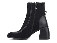 Rashida Bootie