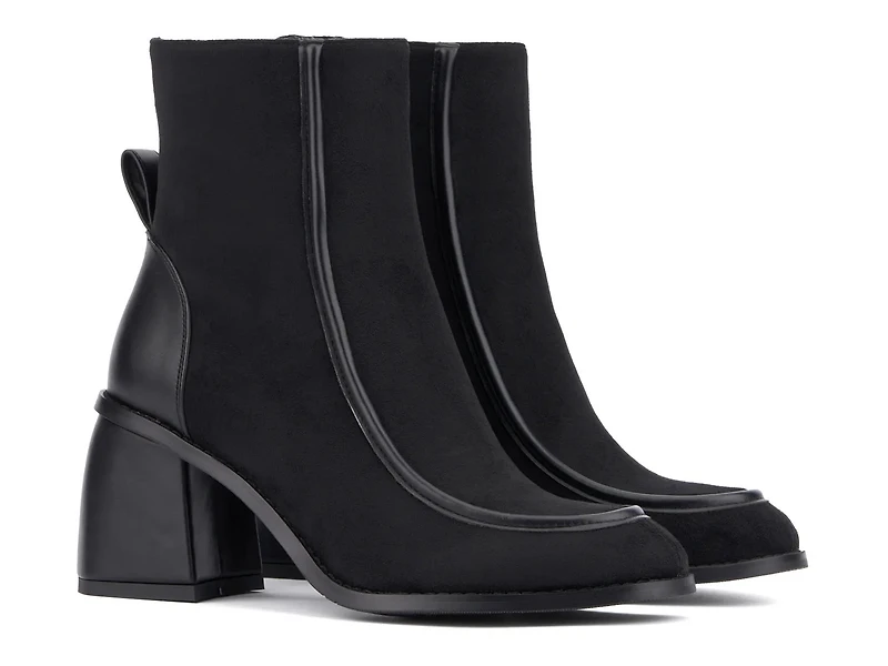 Rashida Bootie