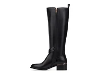 Danelle Boot