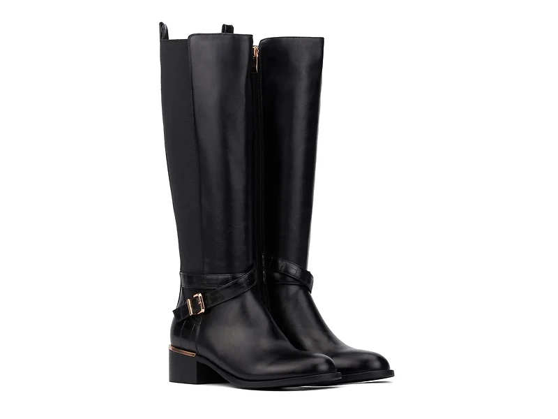 Danelle Boot