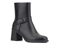 Melinda Bootie